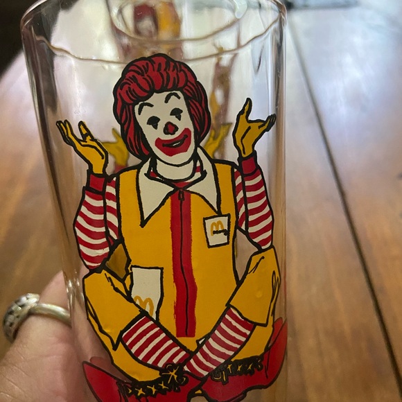 3 Vintage Collector Ronald McD’s Drinking Glasses - Picture 6 of 6